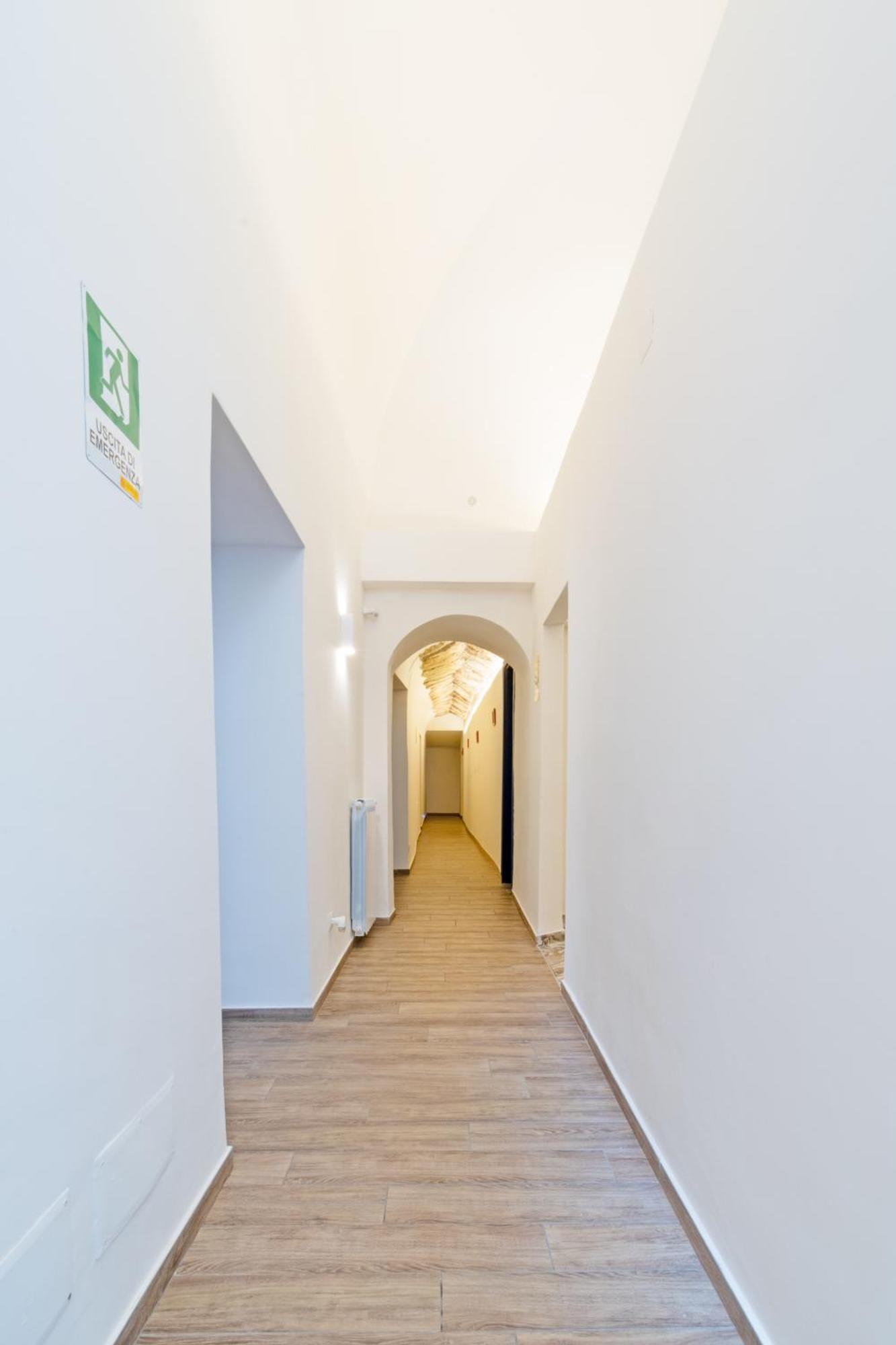 Palazzo Belmosto Naples Luaran gambar